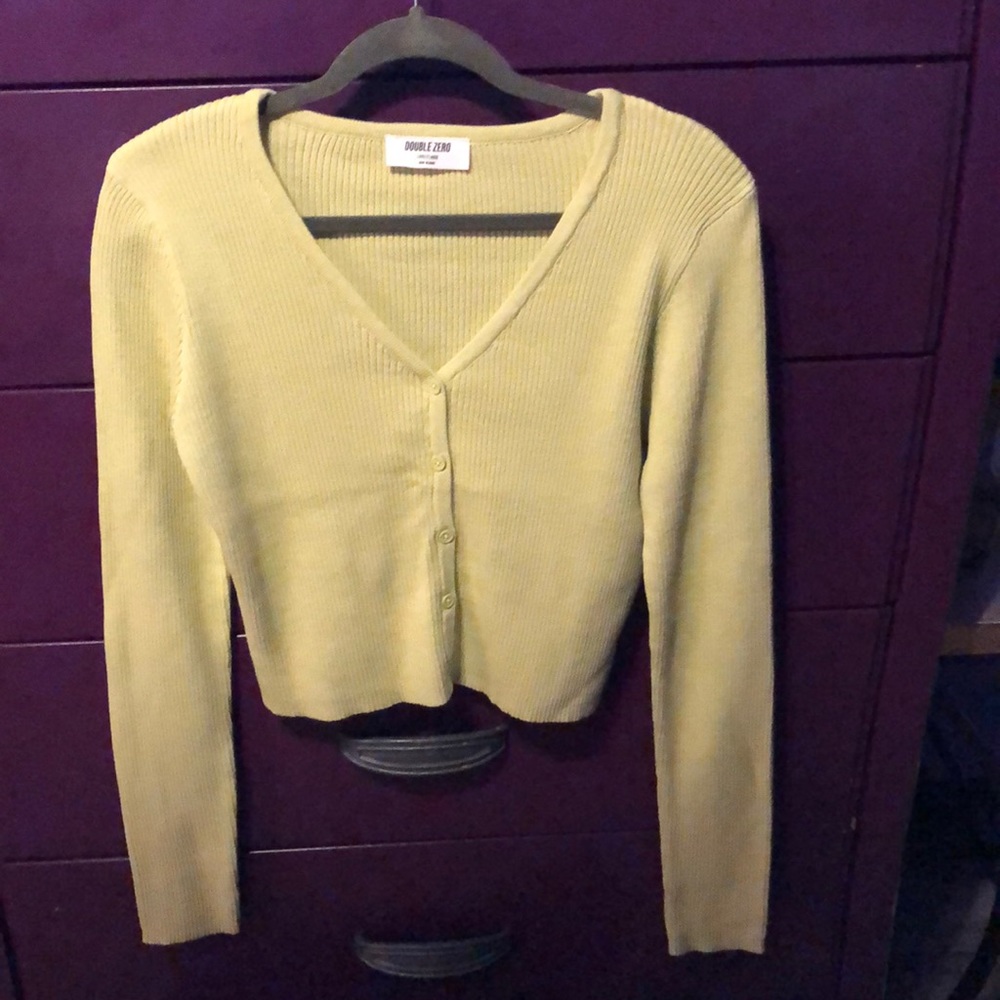 NWOT V-neck button sweater